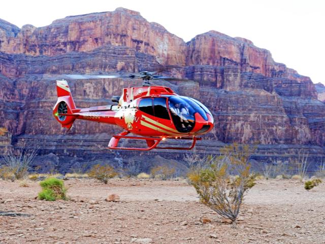 Helikopterlandung mit Hoover-Dam-Rafting-Abenteuer in Grand-Canyon-Flugtouren