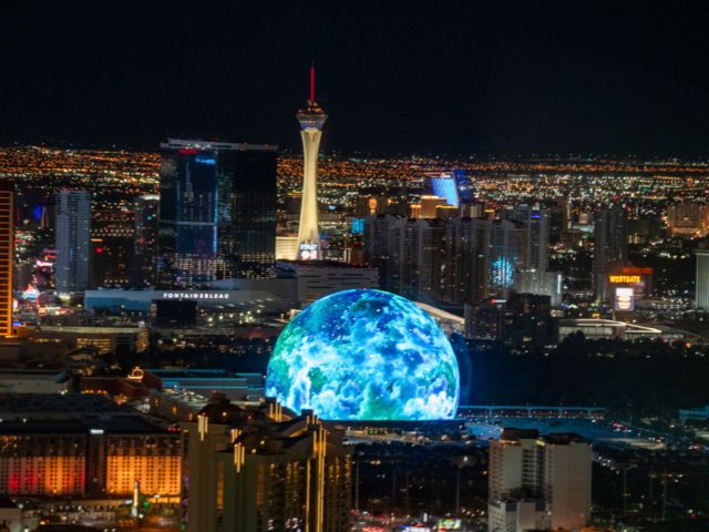 Privater VIP-Las-Vegas-Strip-Nachtflug (bis zu 6 Gäste) in Grand-Canyon-Flugtouren