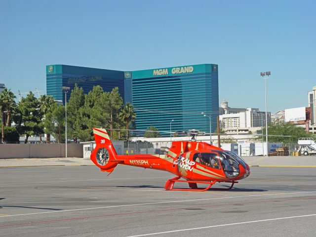 Ace Of Adventures West Rim Scenic Helicopter mit Strip-Überflug für West-Rim-Touren ab Las Vegas